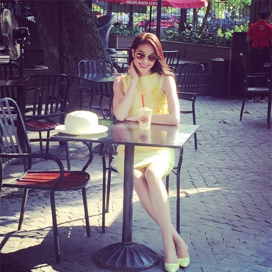 Phạm Hương, tân hoa hậu hoàn vũ 2015, fashion style, street style, vietnamnet