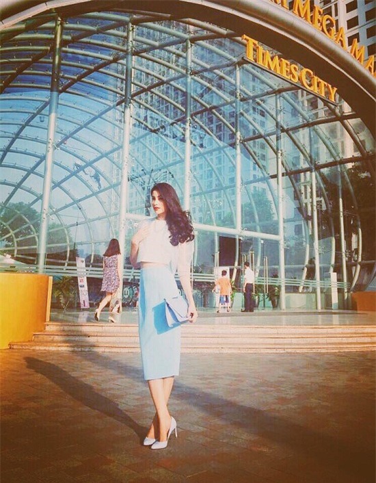Phạm Hương, tân hoa hậu hoàn vũ 2015, fashion style, street style, vietnamnet