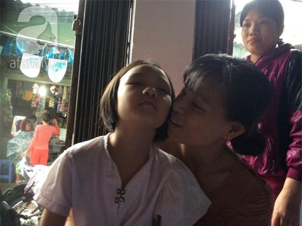 Vụ giáo viên mầm non tát, lắc đầu học sinh: Sự việc không như trong clip