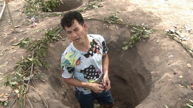 Xuân Bắc tự nguyện nhận phạt để các con có đồ ăn