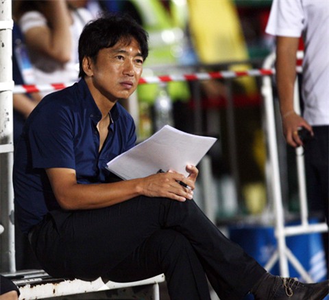 HLV Miura vừa trải qua quãng thời gian khó khăn nhất cuộc đời, nhưng sẽ còn nhiều thách thức phía trước.