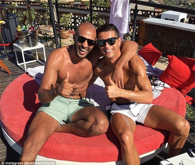 Hai ngôi sao rất thân thiết.