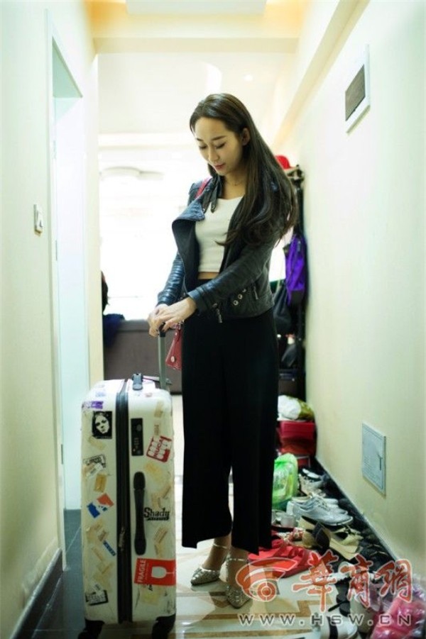 người mẫu ô tô 5