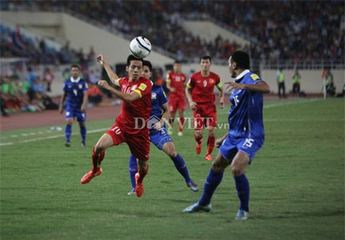 clip dt viet nam thảm bại truoc thai lan hinh anh 2