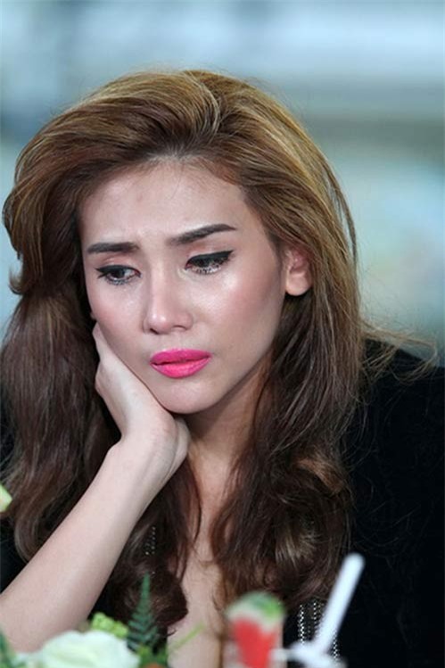 Sao Việt người im lặng, kẻ gay gắt khi xuất hiện người thứ 3