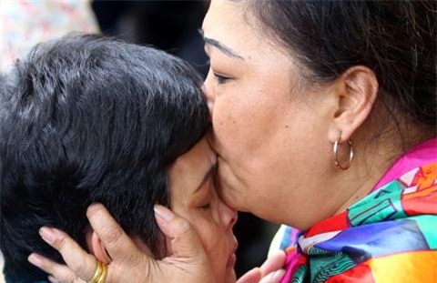 “Thanh co”&nbsp;hanh nghe truoc Benh vien&nbsp;K noi gi khi gap cong an?