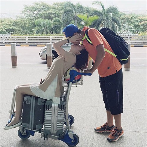 2 mối tình cầu thủ - nghệ sĩ gây ồn ào dư luận - 5