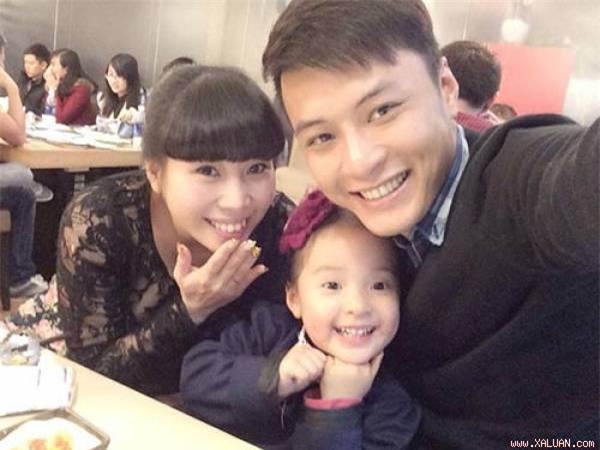 Hồng Đăng rất tôn trọng vợ. Với anh, gia đình là số 1