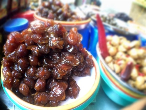 Những món ăn vặt nhìn là thèm ở chợ Hôm