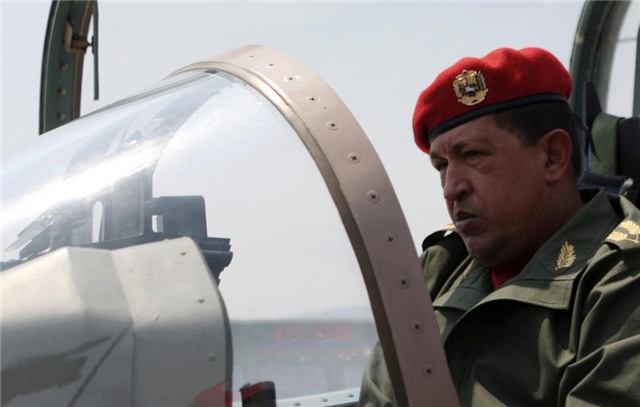 khi cac lanh dao the gioi ngoi ghe lai may bay quan su hinh anh 9