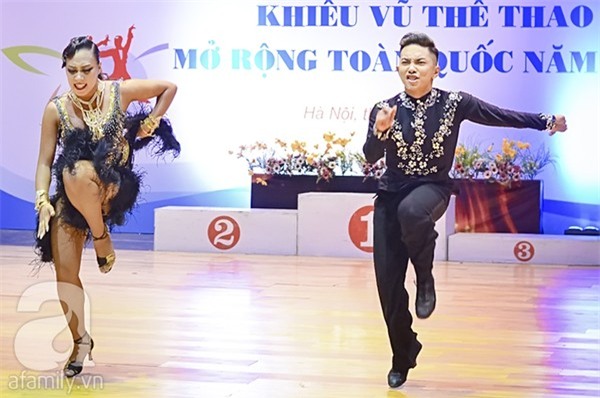 khánh thi phan hiển 1