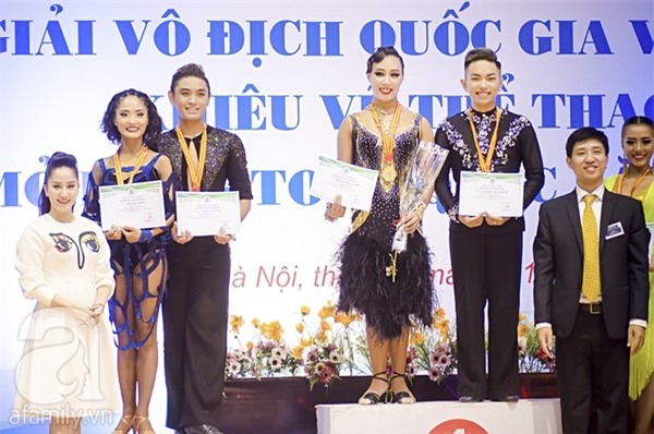 khánh thi phan hiển 2