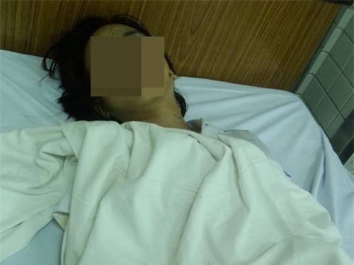 Hai nữ sinh bị tạt axit: Nỗi đau hai bà mẹ - 3