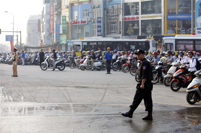 cảnh sát cơ động, ra quân, điểm nóng, ùn tắc giao thông