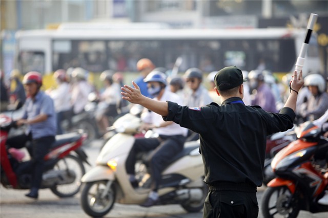 cảnh sát cơ động, ra quân, điểm nóng, ùn tắc giao thông