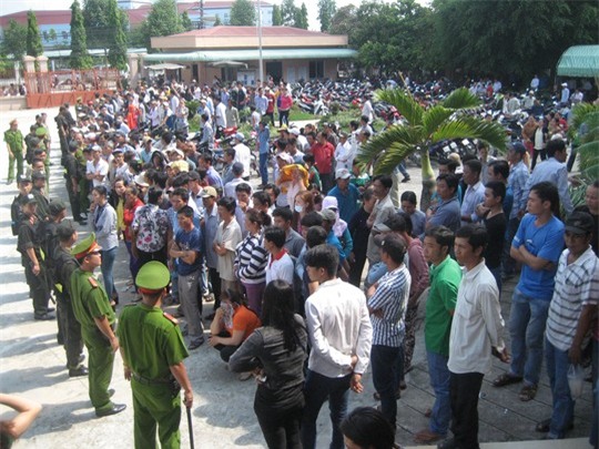 Phiên tòa xét xử Trương Phong Hiền và đồng bọn. Ảnh: Công Tuấn.