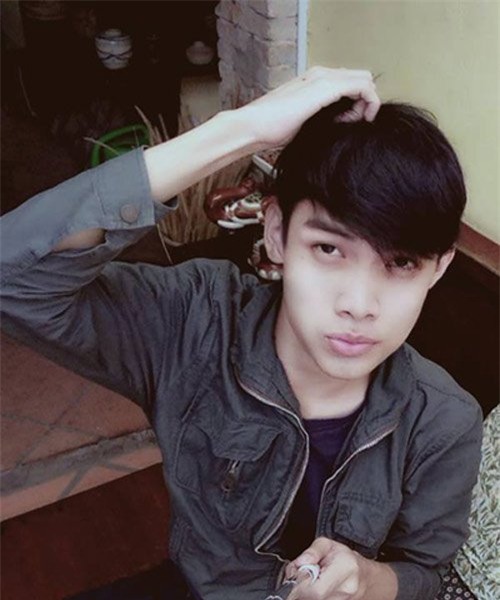 hoa hau thu thao, my tam dep nhu thien than trong tranh hinh anh 2