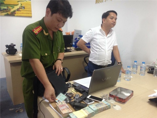 kinh doanh, vàng, tráu phép, điều tra