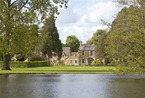 “dot nhap” can biet thu tri gia 27 trieu bang cua gia dinh beckham hinh anh 13