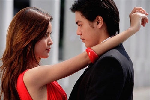 cặp bồ, ngoại tình, ham tiền, phá thai