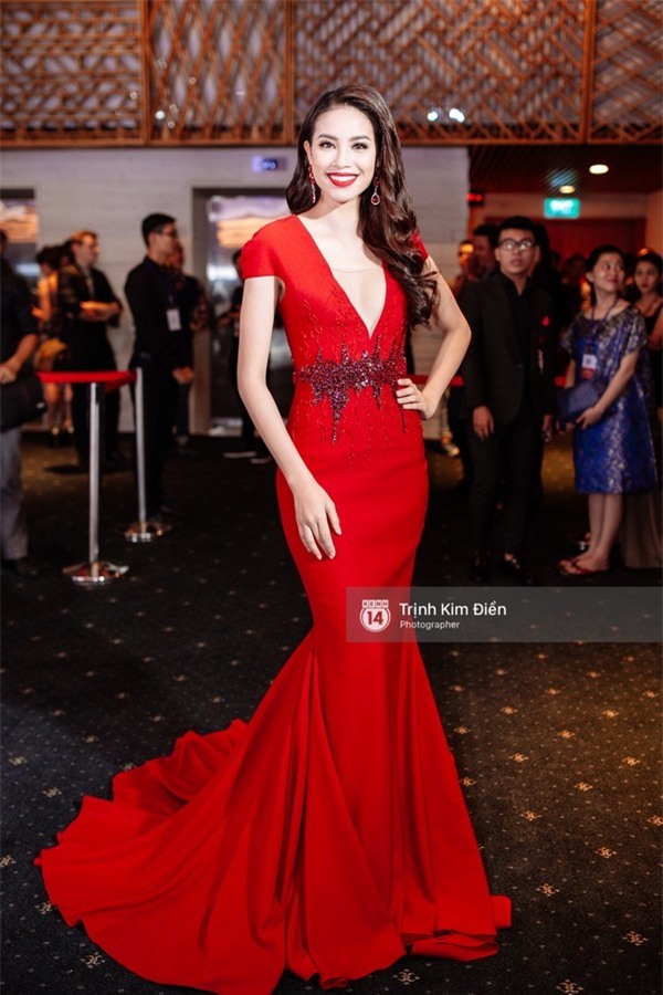 Phạm HươngPhạm Hương