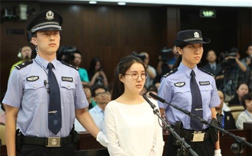 4 vu nguoi mau ban dam gay chan dong chau a hinh anh 4