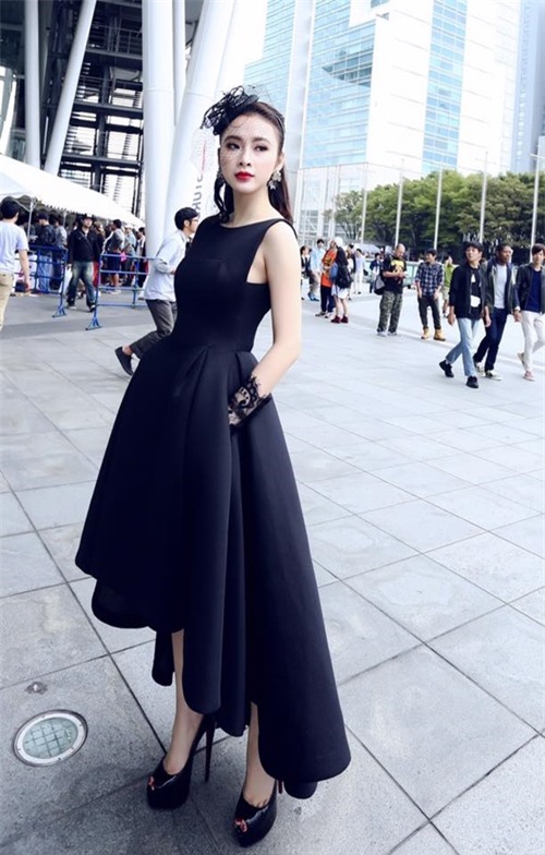 Angela Phương Trinh đẹp nuột từ đường phố đến sự kiện - 9