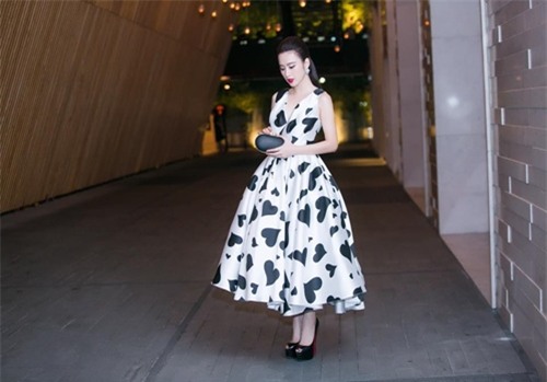 Angela Phương Trinh đẹp nuột từ đường phố đến sự kiện - 10