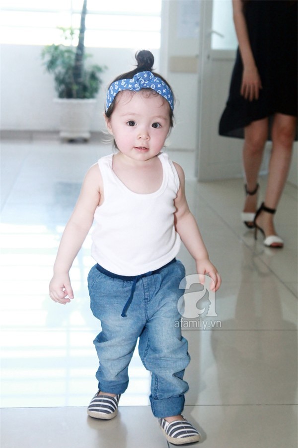 Elly Trần & bé Cadie Mộc Trà