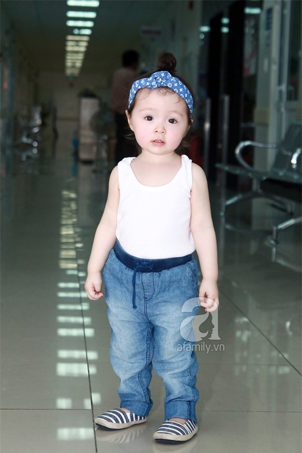 Elly Trần & bé Cadie Mộc Trà