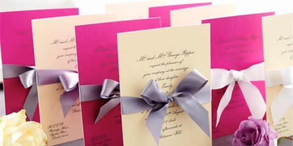 Dân công sở méo mặt vì 'bị' mời cưới!