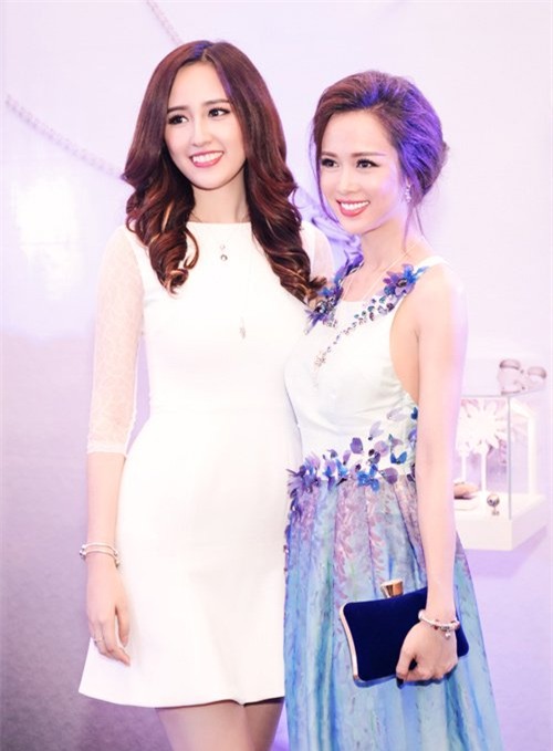 mai phuong thuy dien vay ngan khoe chan dai mien man hinh anh 6