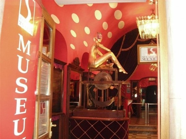 Tham quan những bảo tàng tình dục đông khách nhất thế giới