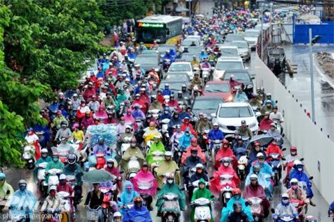 Giat minh voi cach tham gia giao thong coi thuong tinh mang