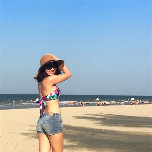 bi kip eo thon, dang dep cua ba me 1 con xu ha thanh hinh anh 1