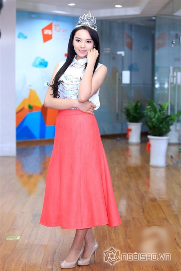 Hoa hậu Kỳ Duyên mặc lại váy Hà Hồ 2