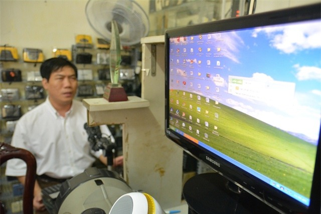 Chuyện về người thầy khiếm thị 20 năm dạy tiếng Anh - 3