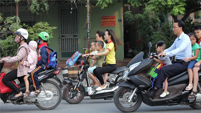 giao thông, tai nạn, trẻ em, treo tính mạng, xe máy, Hà Nội