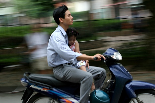 giao thông, tai nạn, trẻ em, treo tính mạng, xe máy, Hà Nội