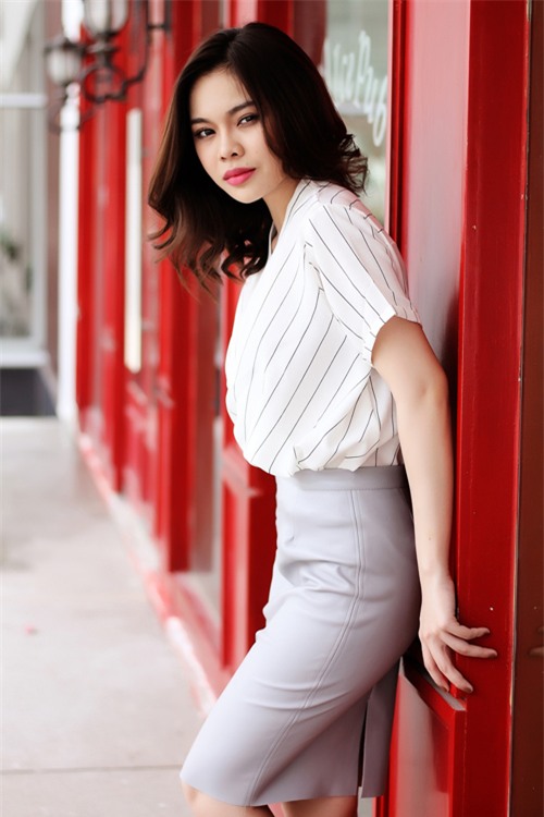 Giang Hồng Ngọc trổ tài mặc đồ bình dân sang như hàng hiệu - 3