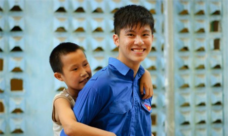 Hà Nội, 9x, thủ khoa, xuất sắc, đầu ra, Ngoại thương, điển trai, kỷ lục