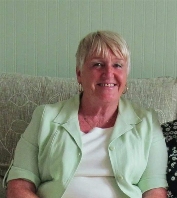 Angelina Jolie Angelina Jolie