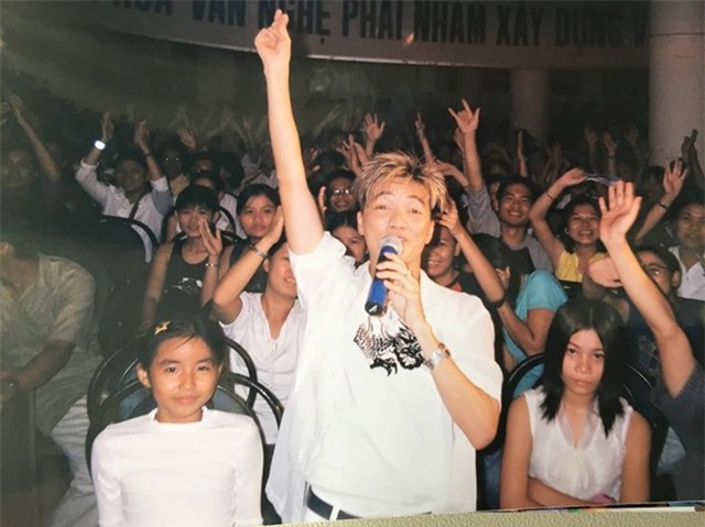 Ảnh thời mới đi hát của Đàm Vĩnh Hưng
