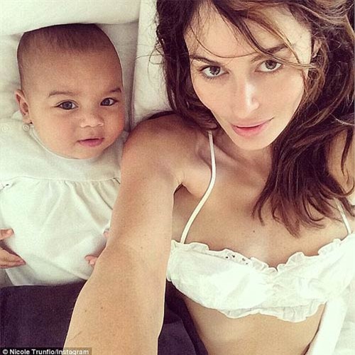 Ghen tỵ với vòng 2 ‘đẻ xong vẫn như không’ của siêu mẫu Úc - 10