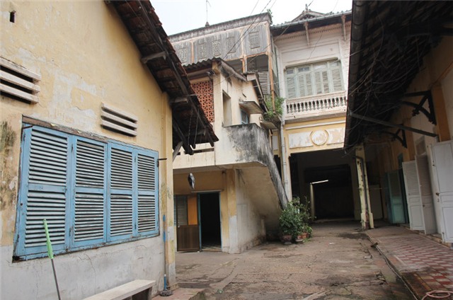 tòa  nhà 35 triệu usd, nhà cổ, biệt thự