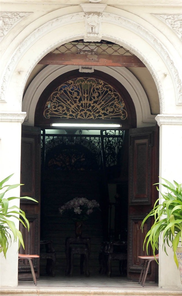 tòa  nhà 35 triệu usd, nhà cổ, biệt thự