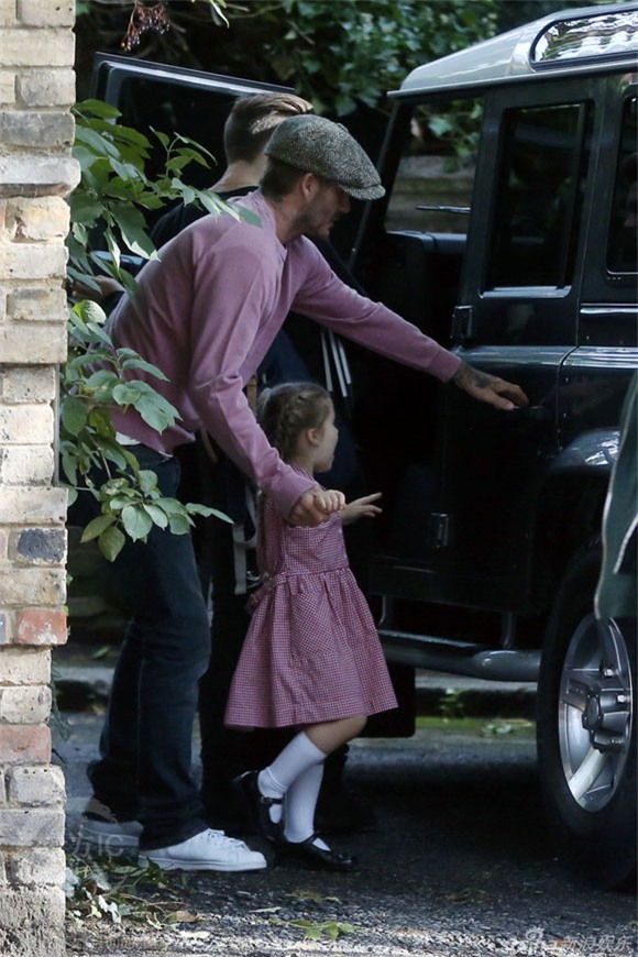 David Beckham 'tông xuyệt tông' với con gái 5
