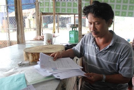 Anh Lương rầu rĩ vì bị ngành chức mời lên mời xuống nhiều lần, ảnh hưởng tới việc buôn bán