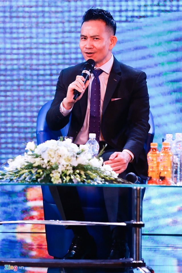 CEO Robert Trần từng giao bánh pizza để trang trải việc học