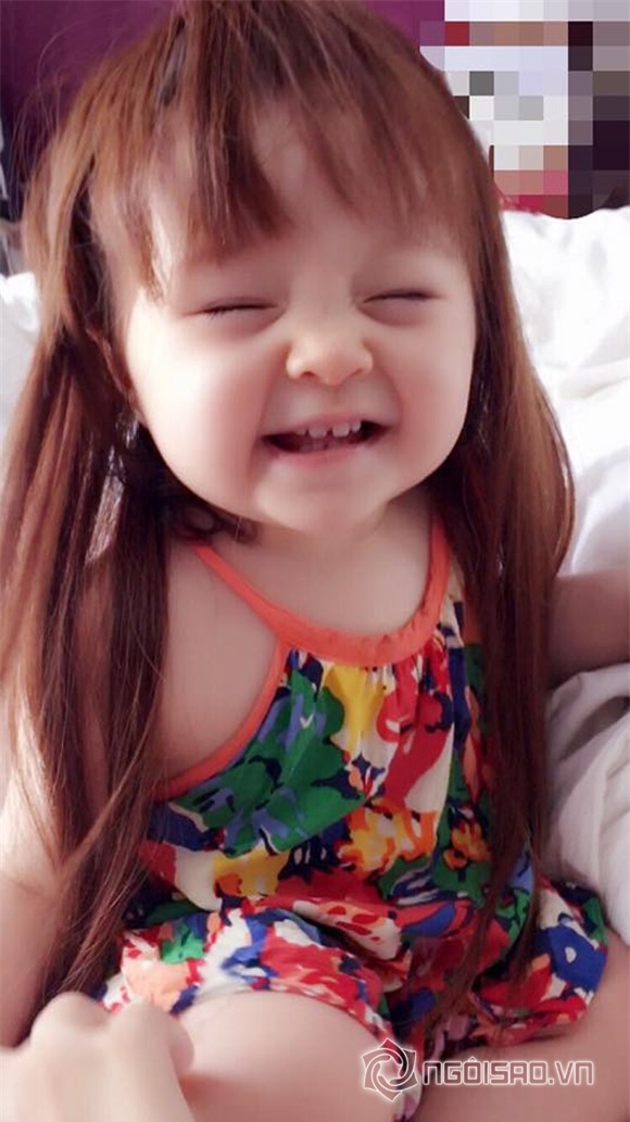Cadie đội tóc giả 7